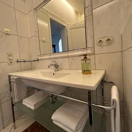 Дом отдыха Historical Luxury Homes - Stadtvilla Mit Jacuzzi Und Garten