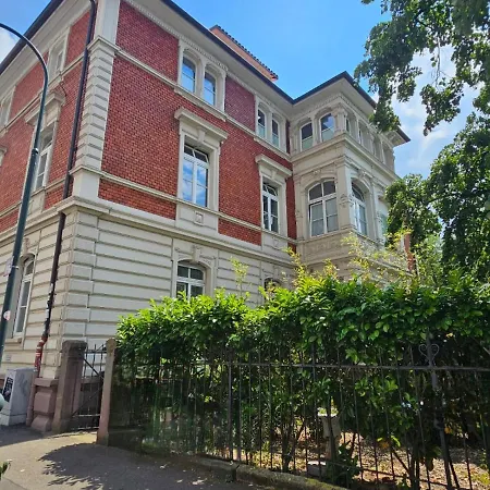 Дом отдыха Historical Luxury Homes - Stadtvilla Mit Jacuzzi Und Garten Фрайбург