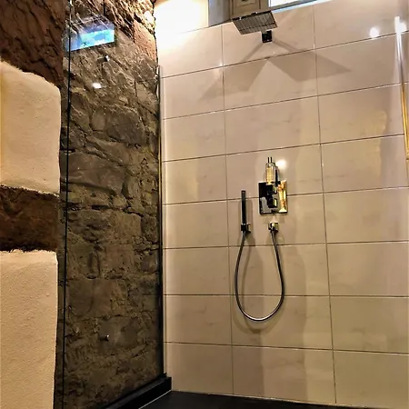 Historical Luxury Homes - Stadtvilla Mit Jacuzzi Und Garten Дом отдыха *