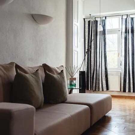 Historical Luxury Homes - Stadtvilla Mit Jacuzzi Und Garten Дом отдыха *