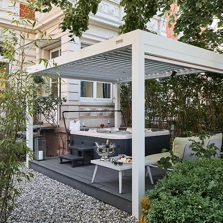 Historical Luxury Homes - Stadtvilla Mit Jacuzzi Und Garten